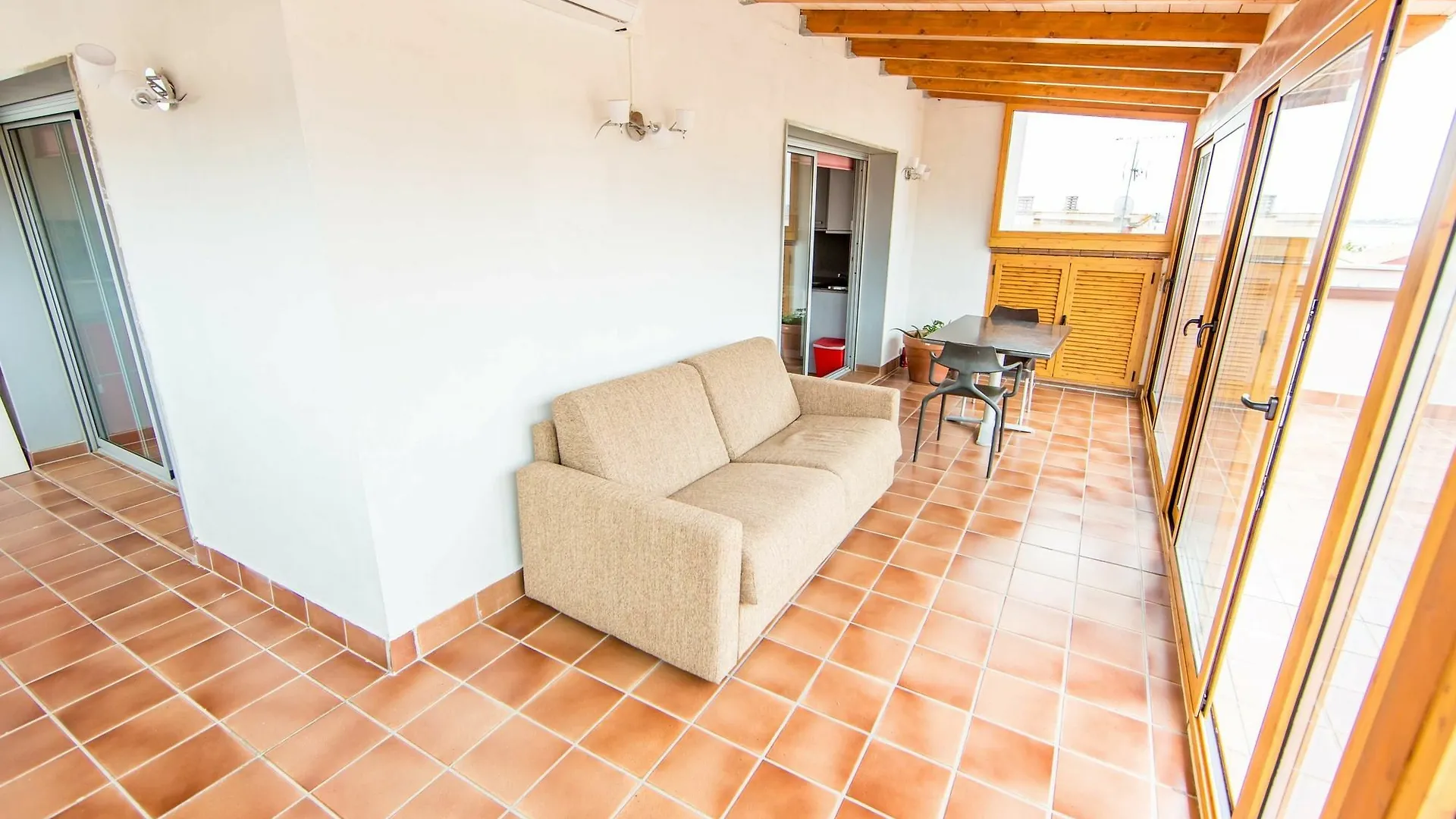 Estudio Madrid Roses Spanyolország