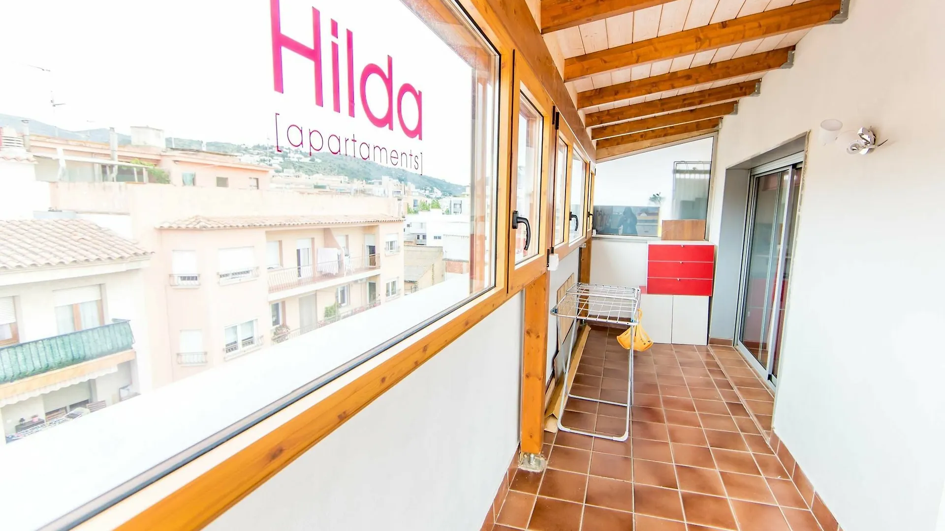 Estudio Madrid Roses Apartman